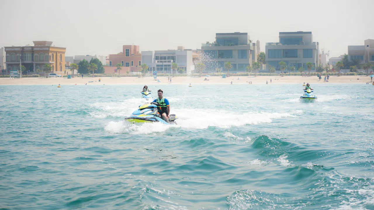 30 Min Dubai Jet Ski & Burj Al Arab View with English Breakfast Location
