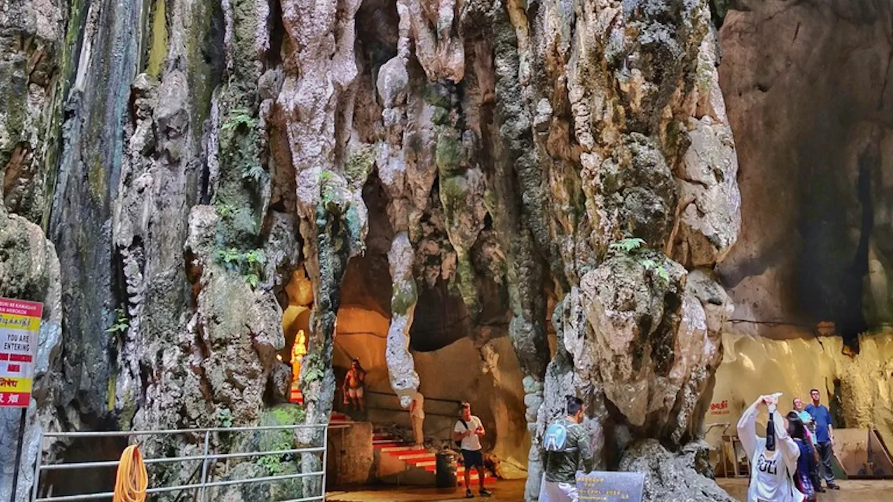 Kuala Lumpur: Grand Day Tour with KL Tower Thrillark