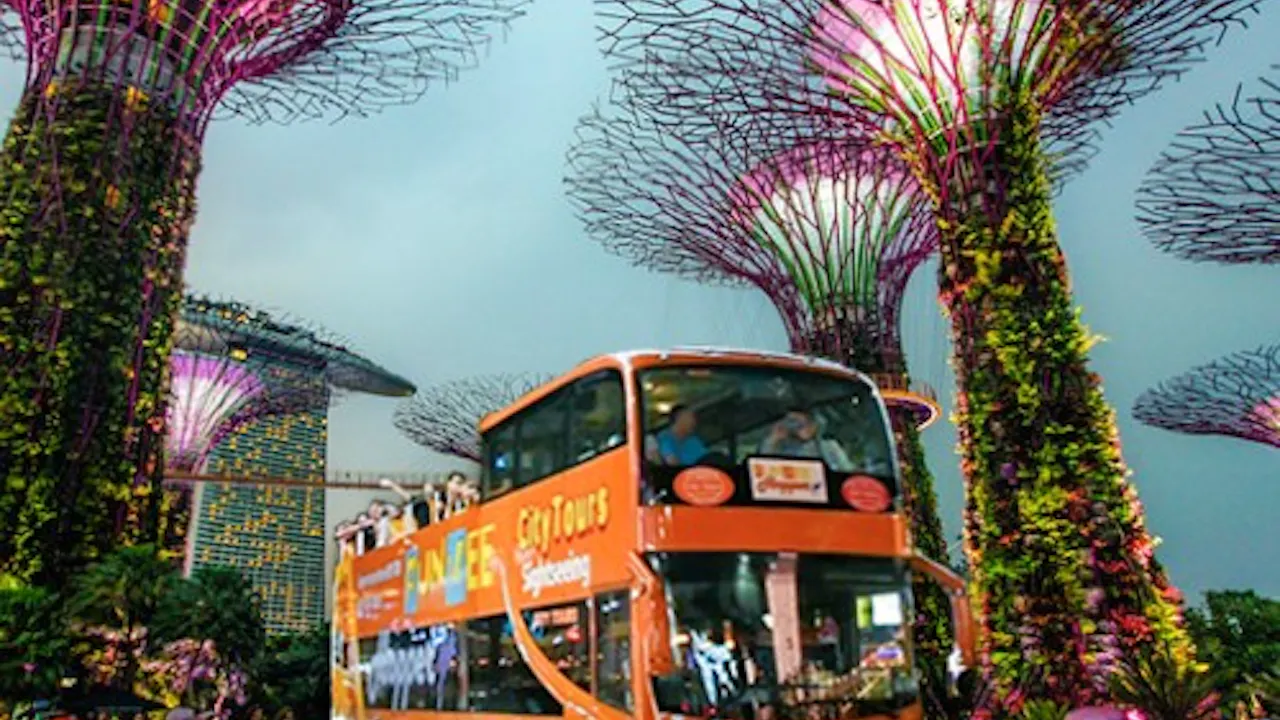 FunVee Singapore Night Tour